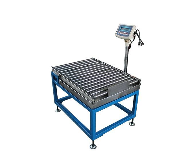 Roller scale